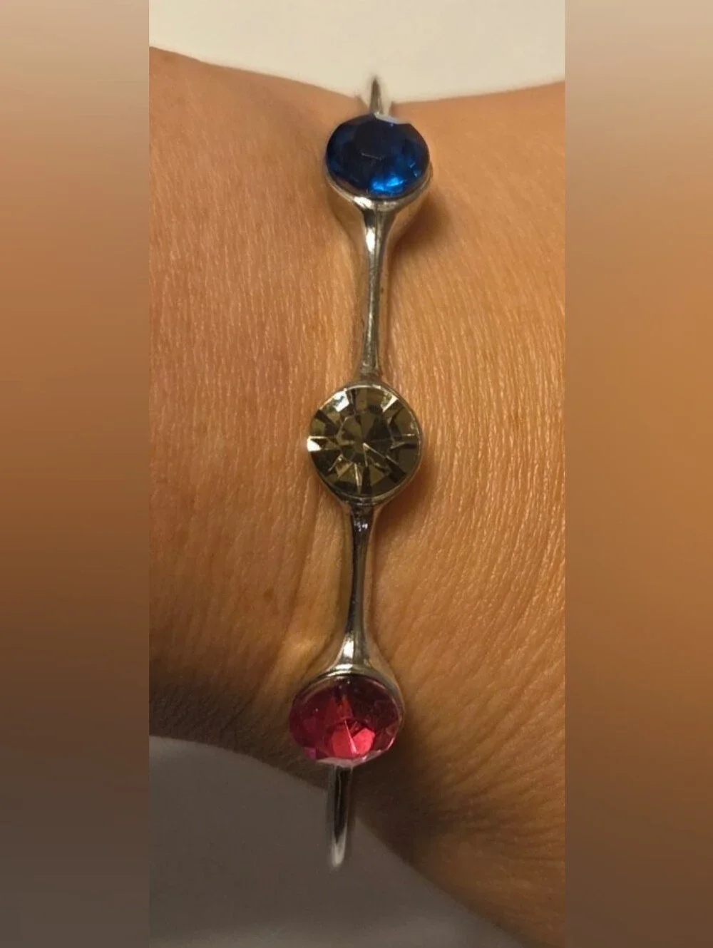 N/A silver bangle